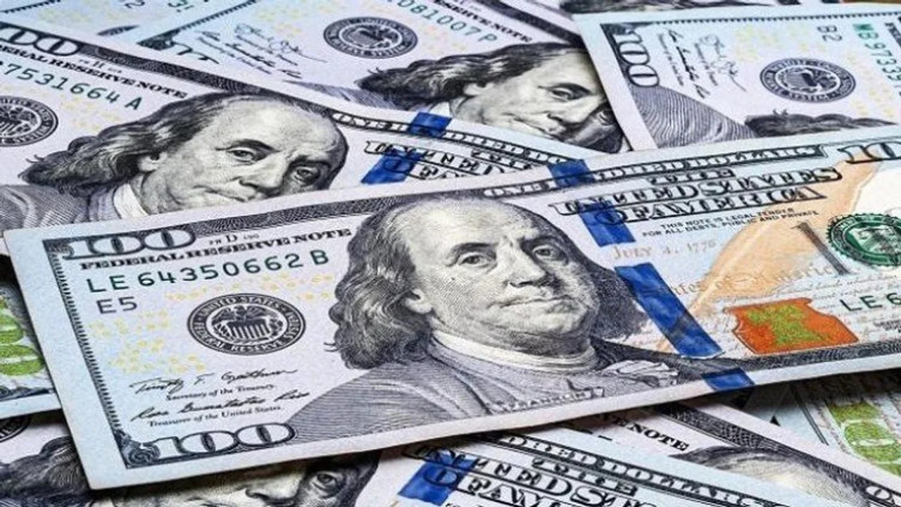 تغيرات العملة السورية.. سعر صرف الدولار اليوم الجمعة في تداولات الأسواق المحلية